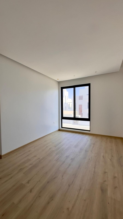 property 123 image 6