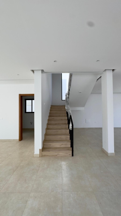 property 123 image 9