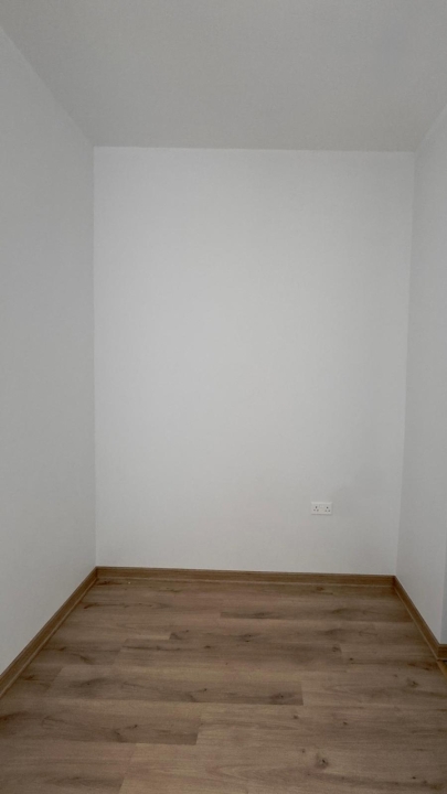 property 123 image 5