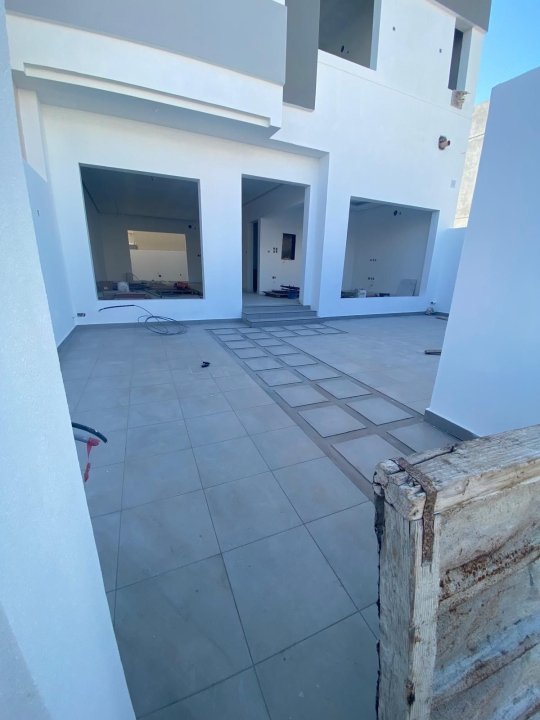 property 140 image 2