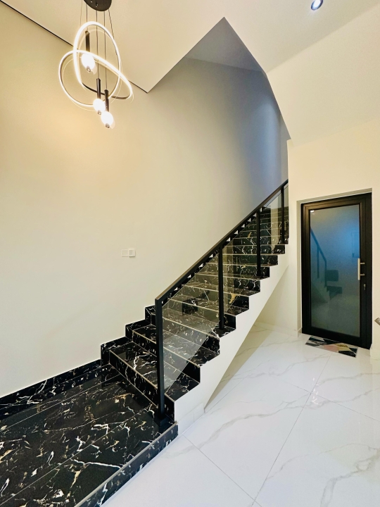 property 143 image 1