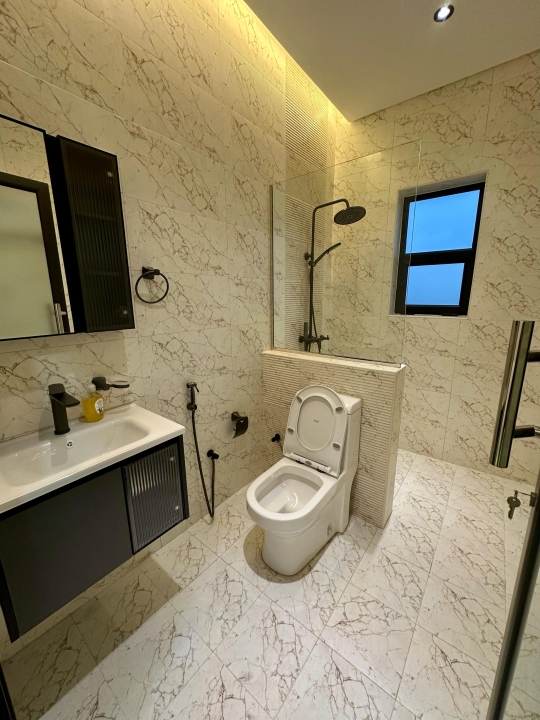 property 143 image 6