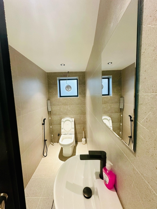 property 143 image 2