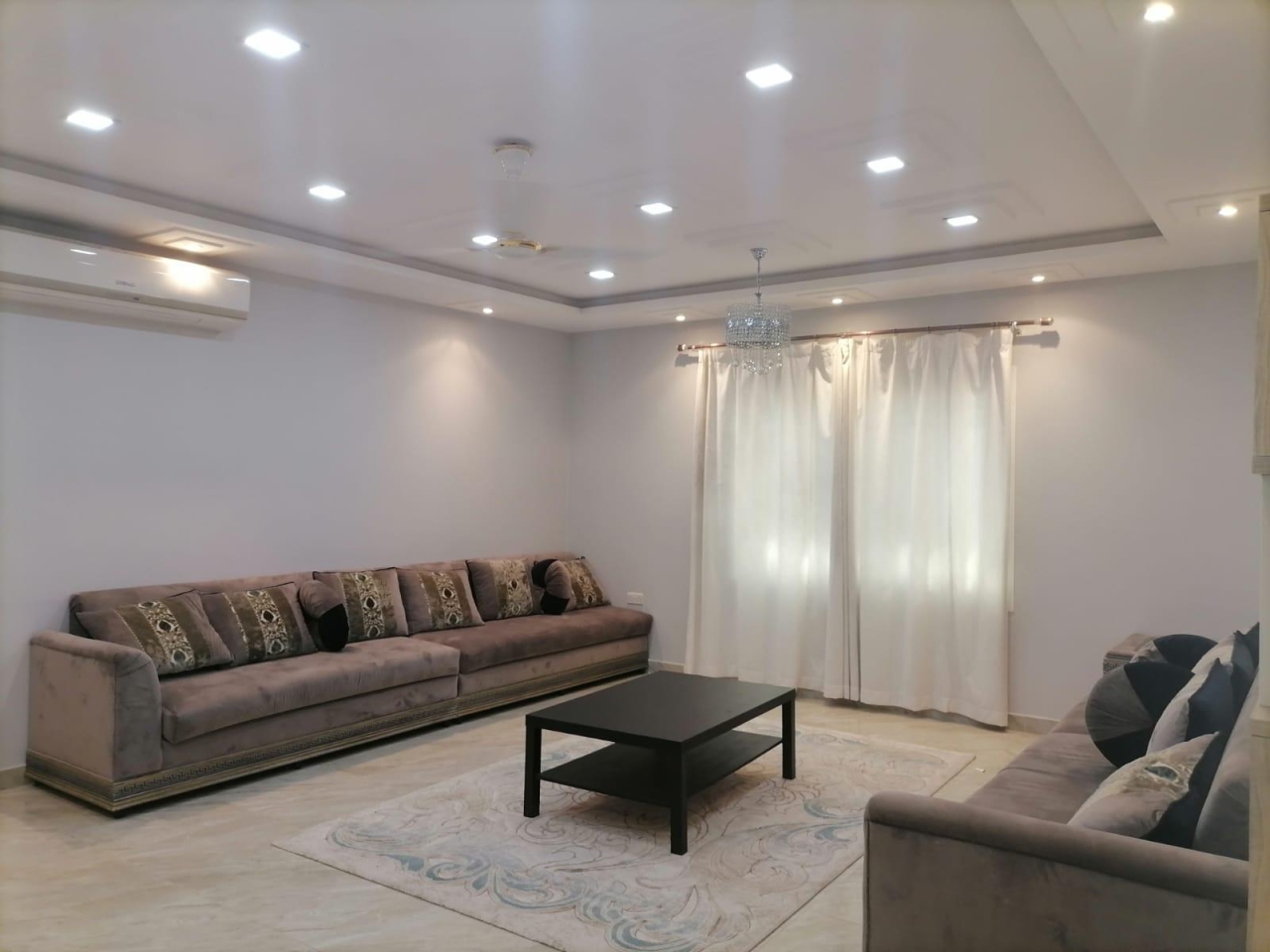 property 160 image 0