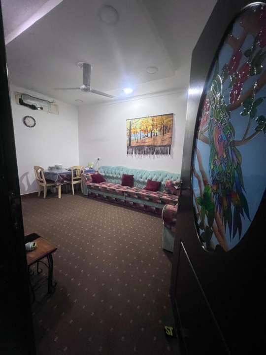 property 164 image 0