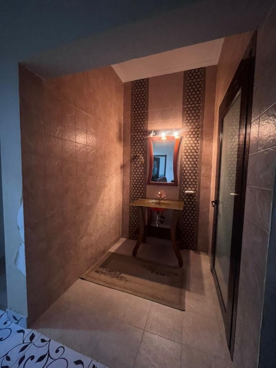 property 164 image 2