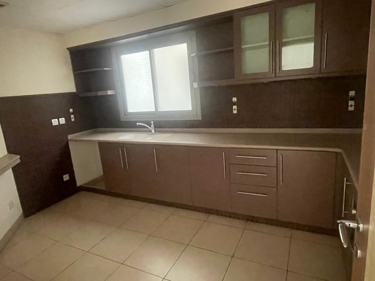 property 169 image 5