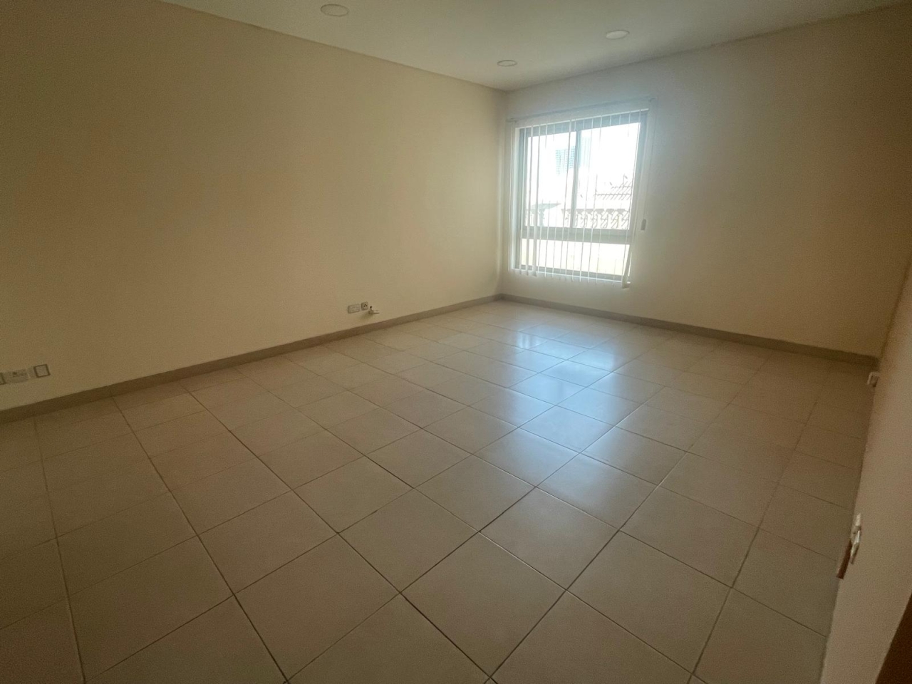 property 169 image 0