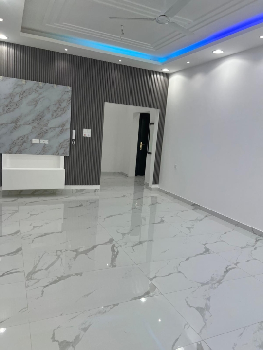 property 171 image 6