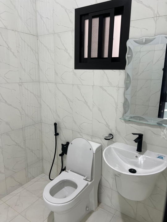 property 171 image 2