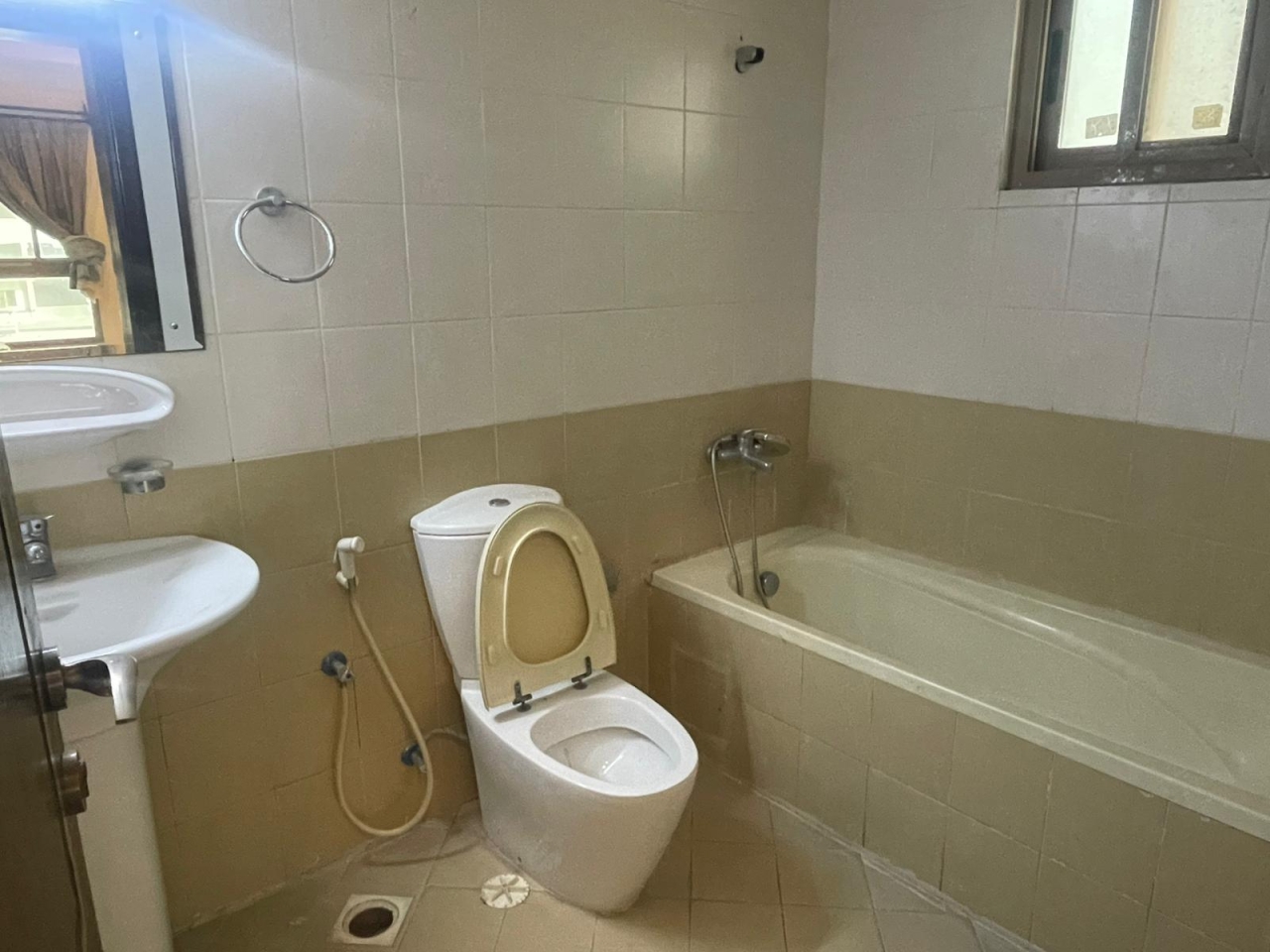 property 178 image 5