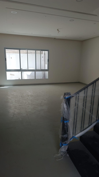 property 186 image 0