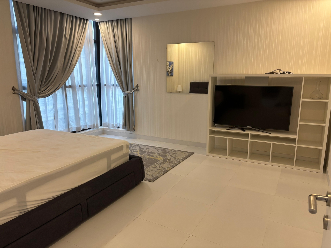 property 189 image 11