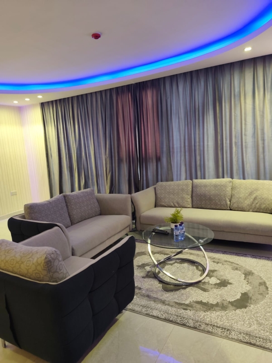 property 205 image 6