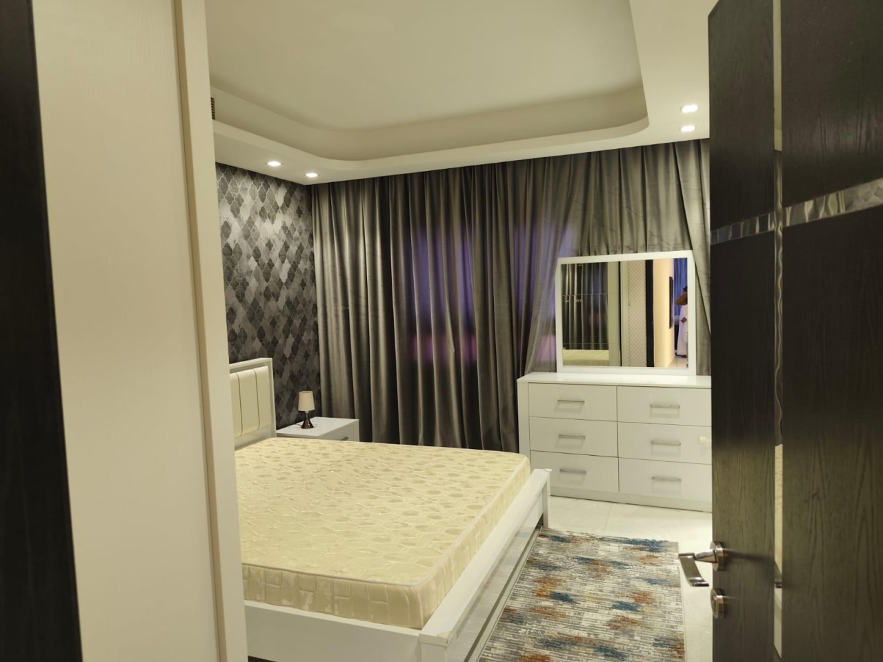 property 205 image 15