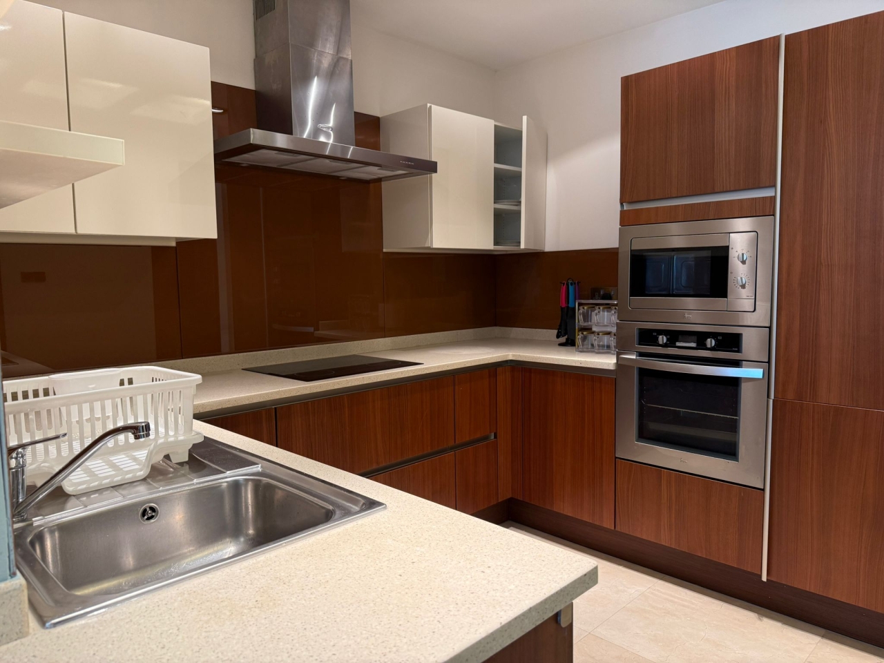 property 208 image 8