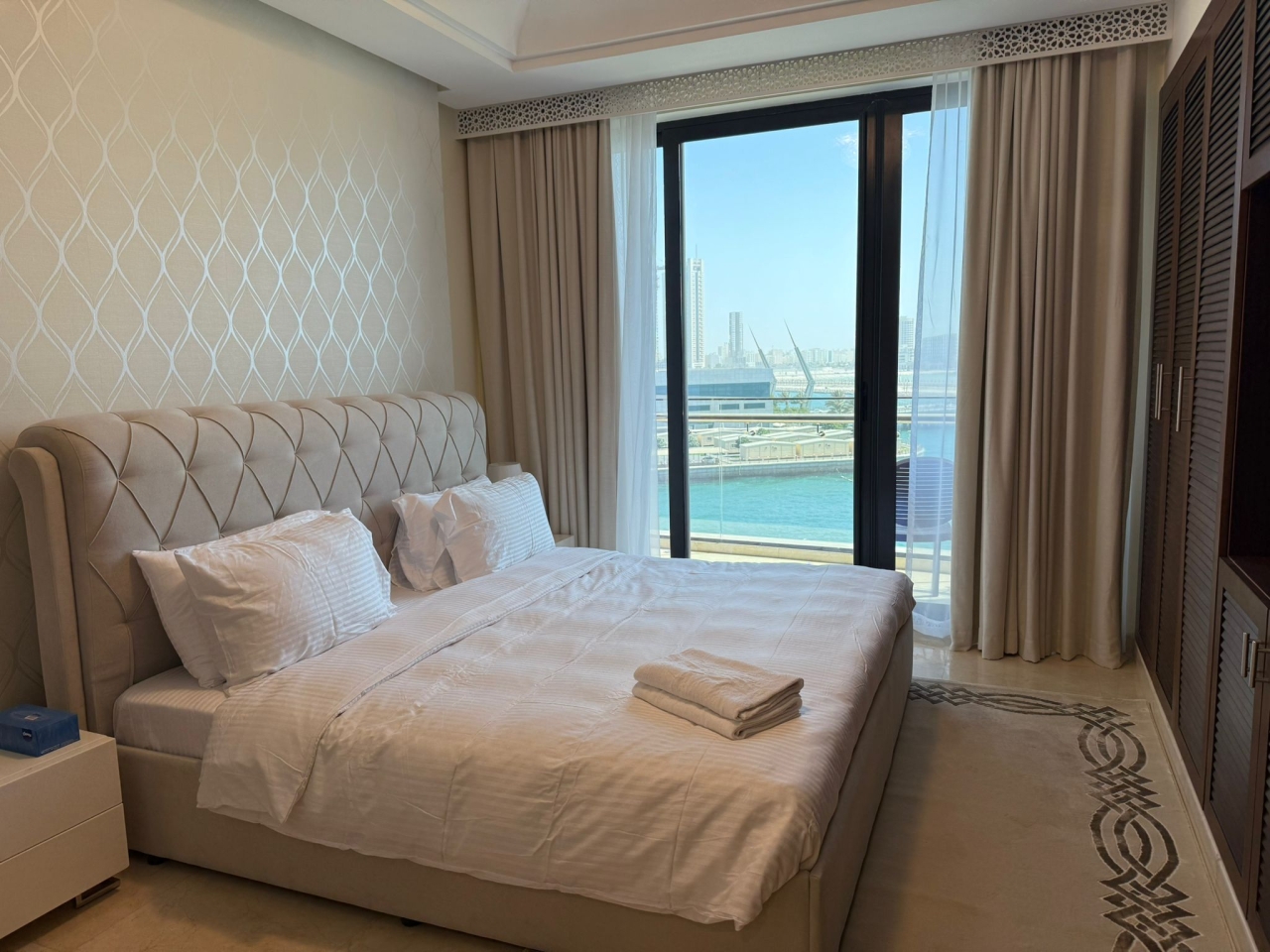 property 208 image 5