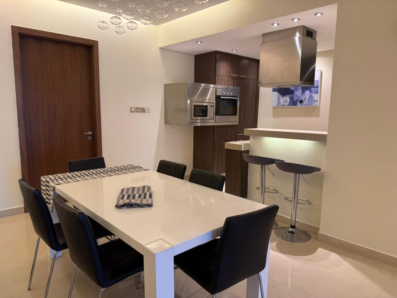 property 211 image 8