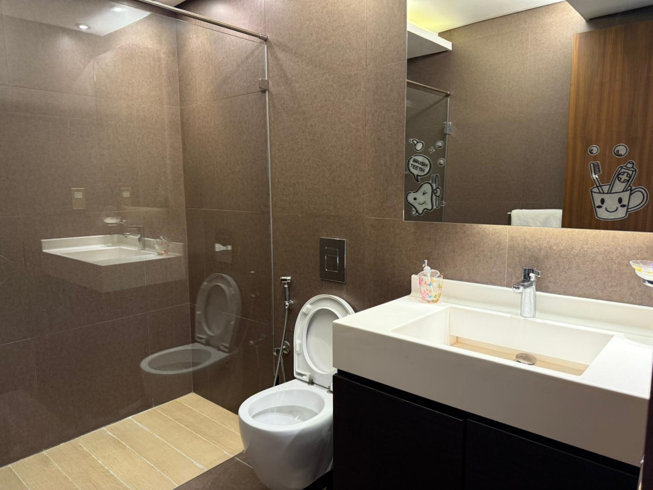 property 211 image 4