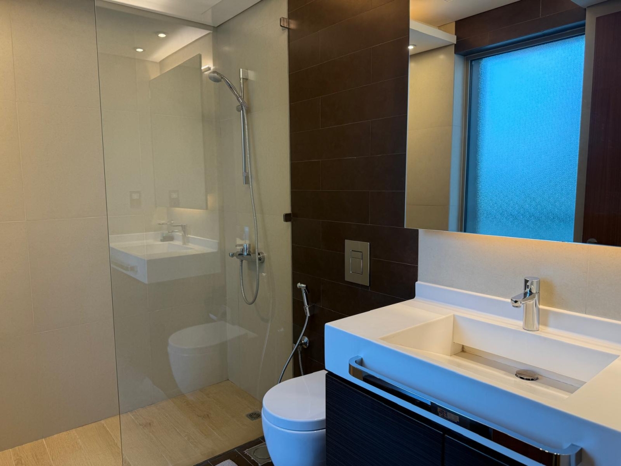 property 212 image 2