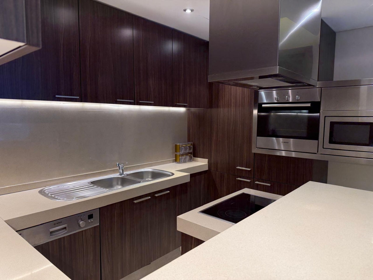 property 212 image 6