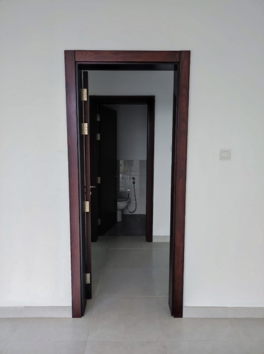 property 215 image 4