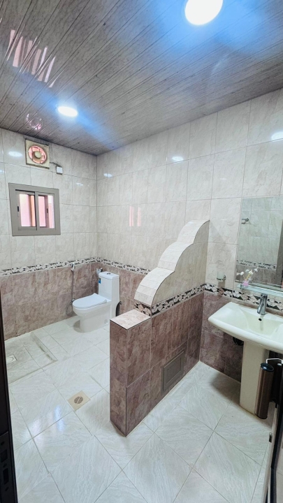 property 219 image 2