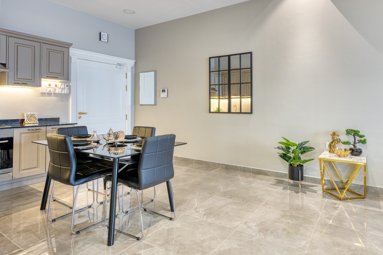 property 222 image 4