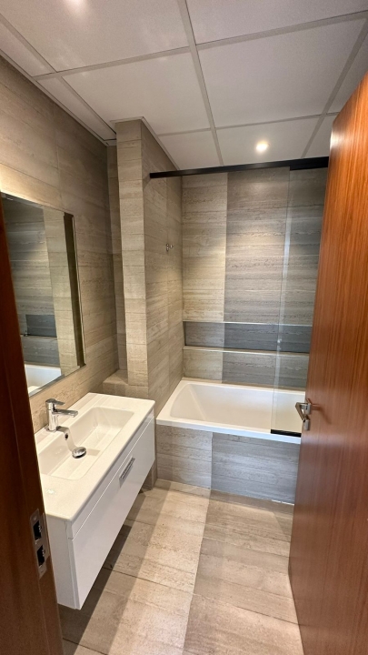 property 226 image 11