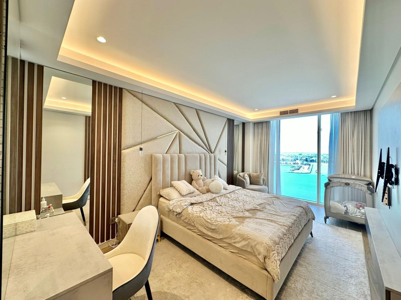 property 228 image 3