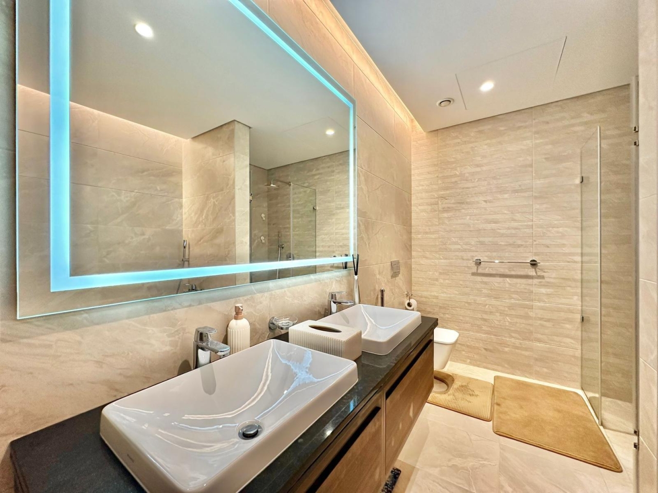 property 228 image 1