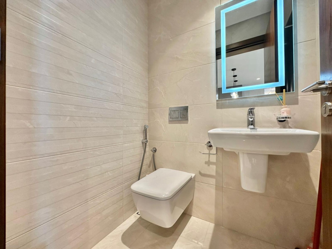 property 228 image 7