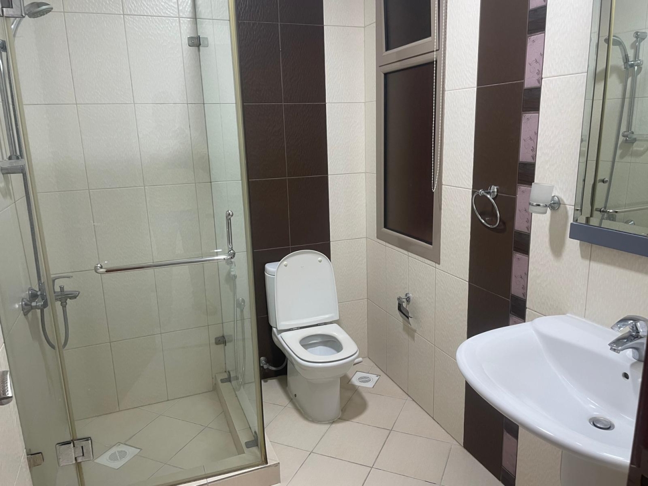 property 256 image 7