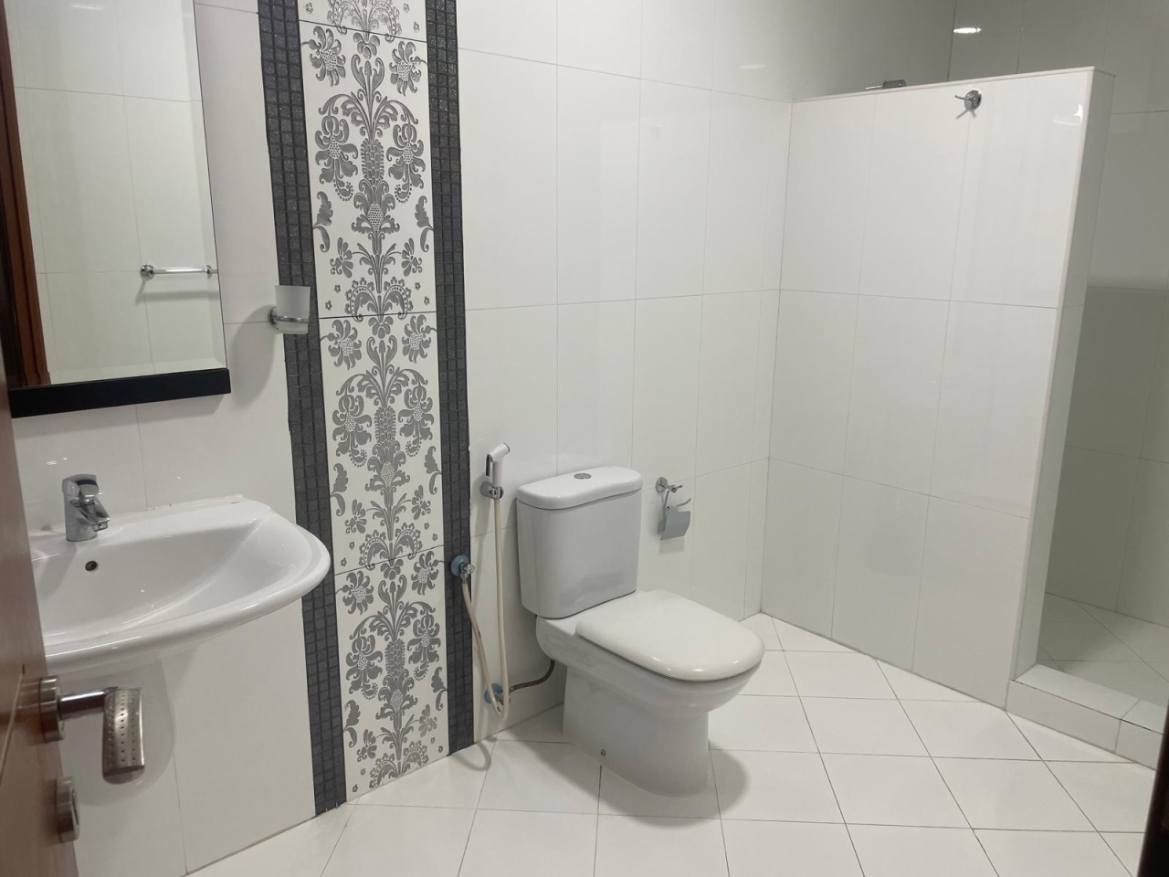 property 256 image 3