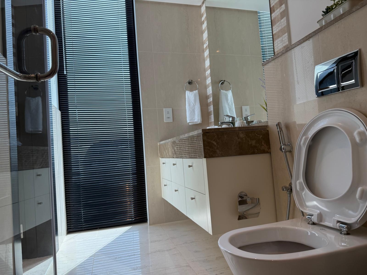 property 263 image 3