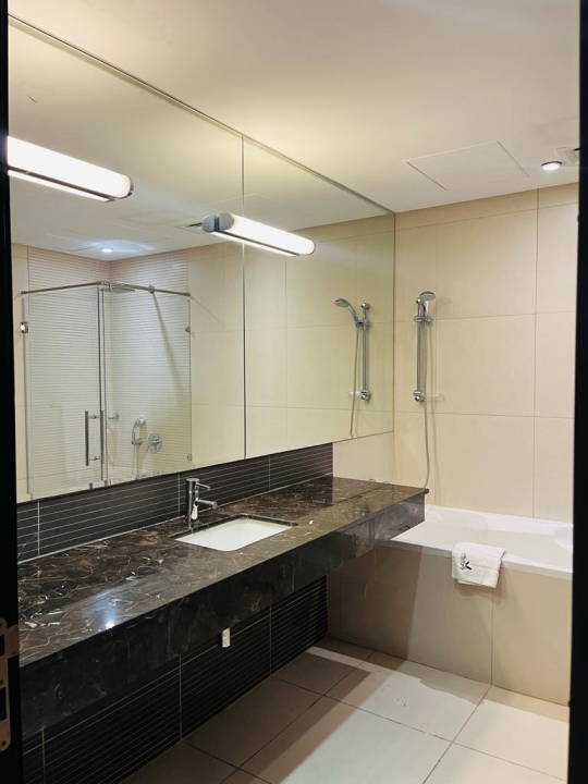 property 273 image 0