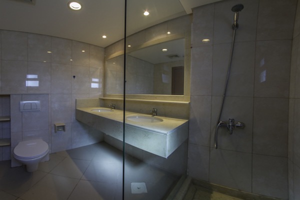 property 280 image 0