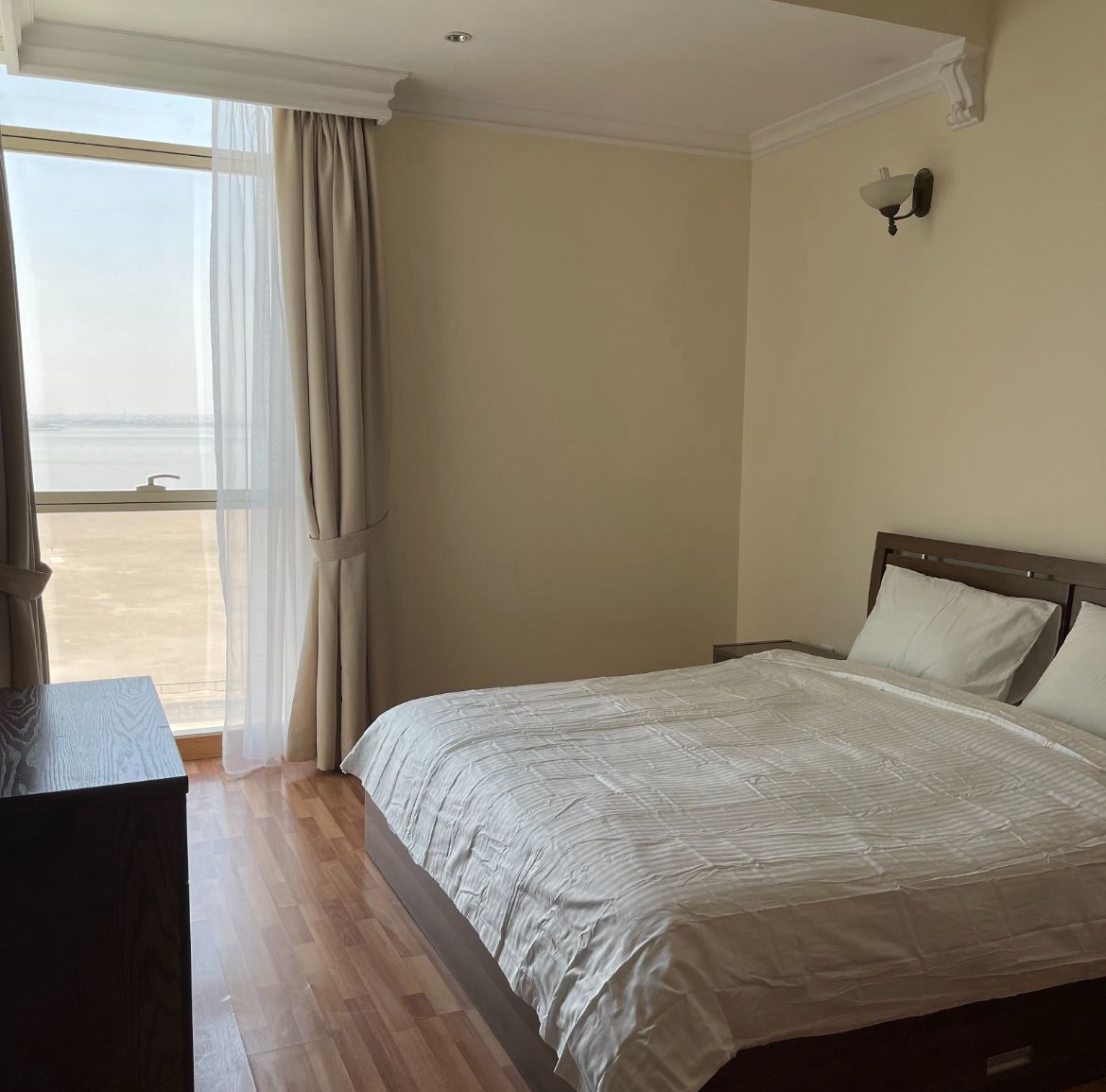 property 281 image 4