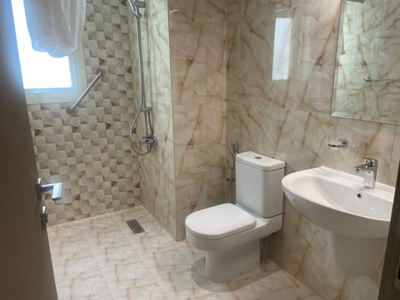 property 282 image 5