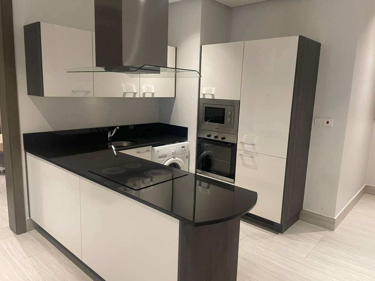 property 284 image 8