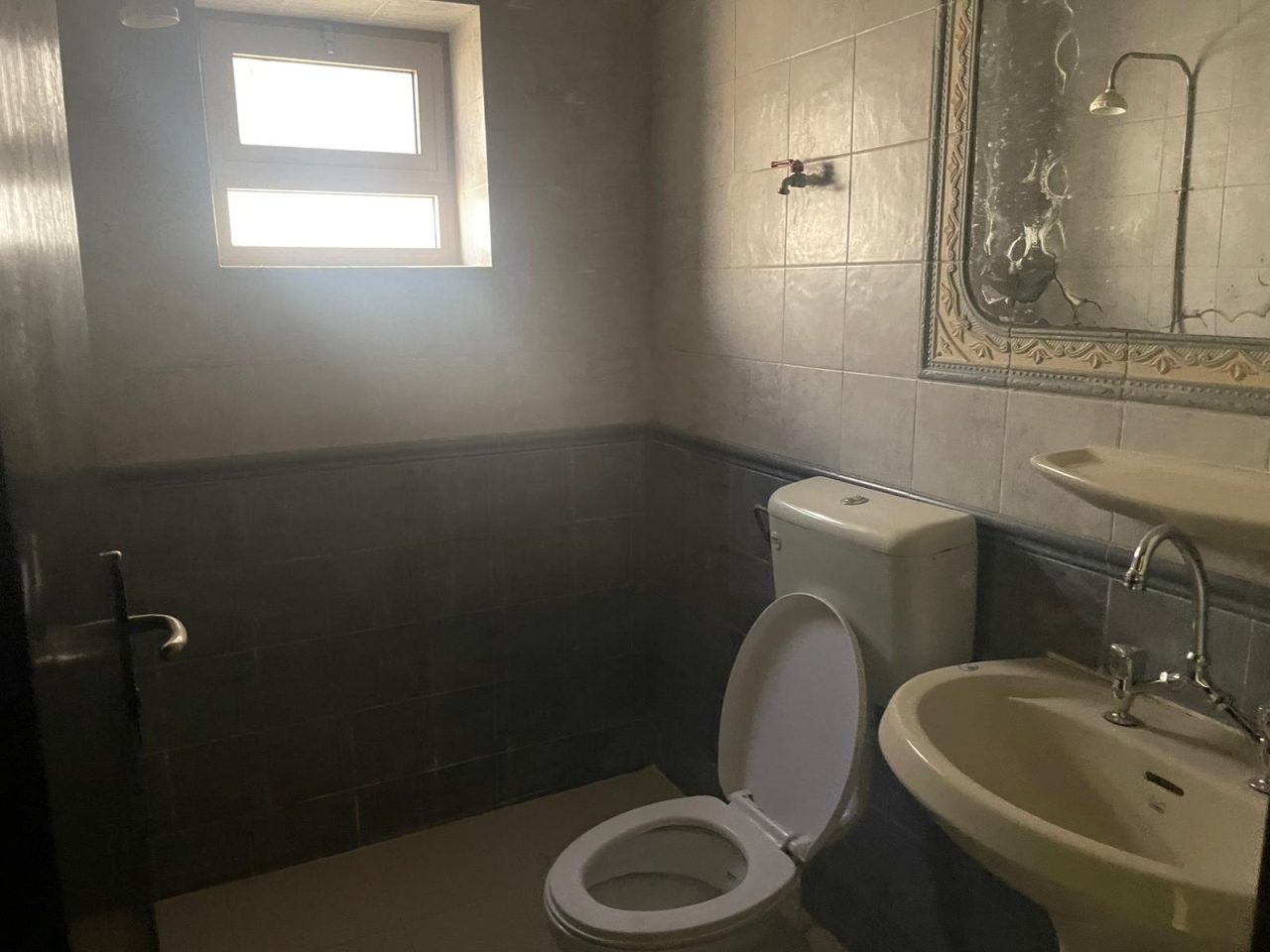 property 290 image 3