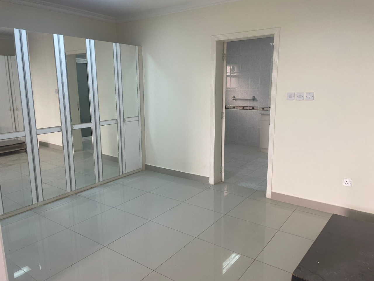 property 292 image 2