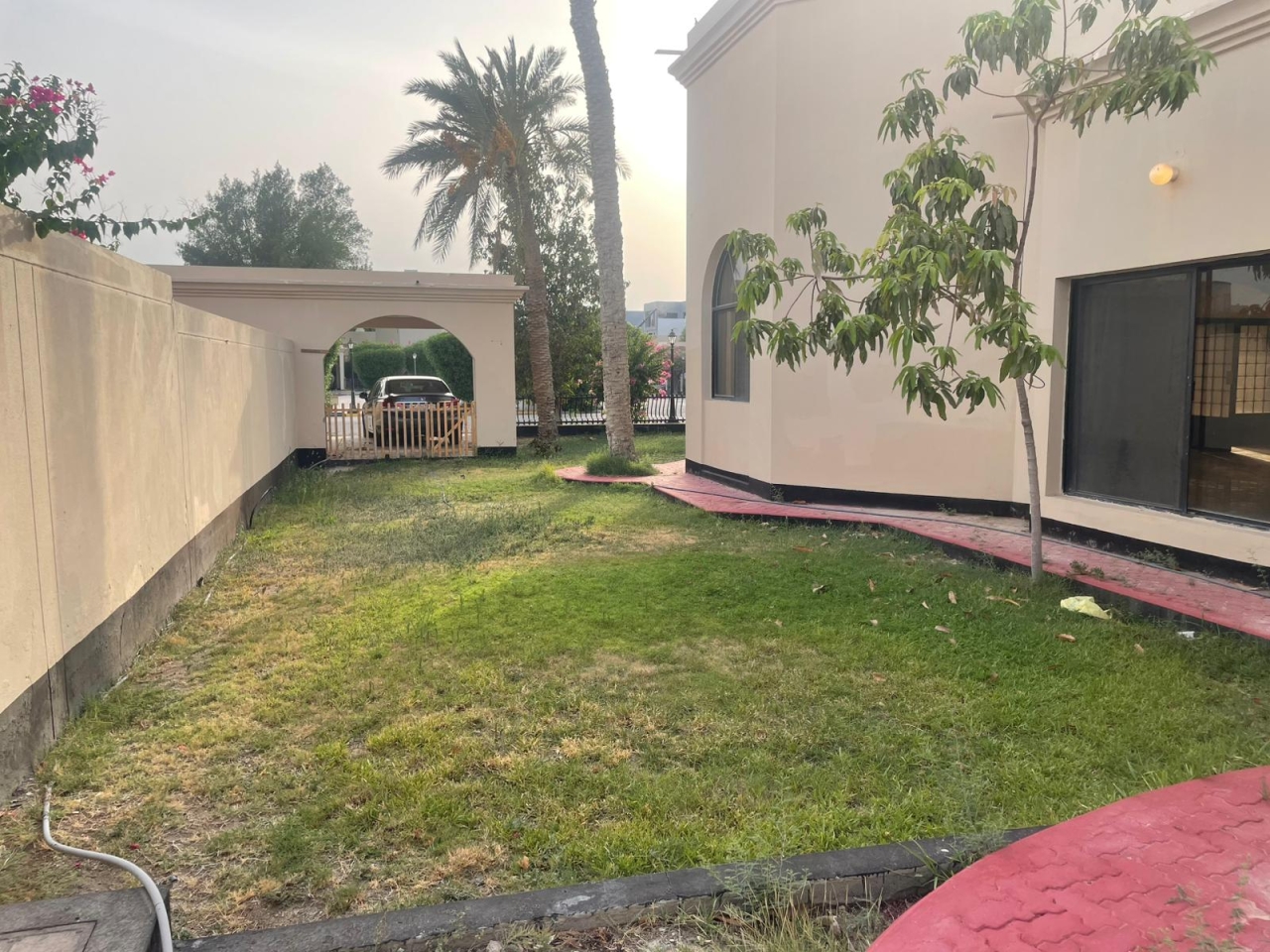 property 292 image 14