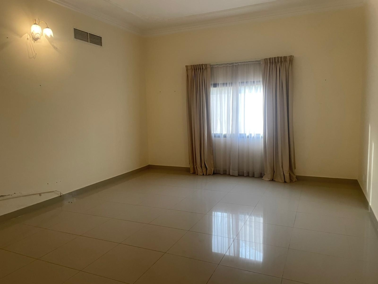 property 292 image 12