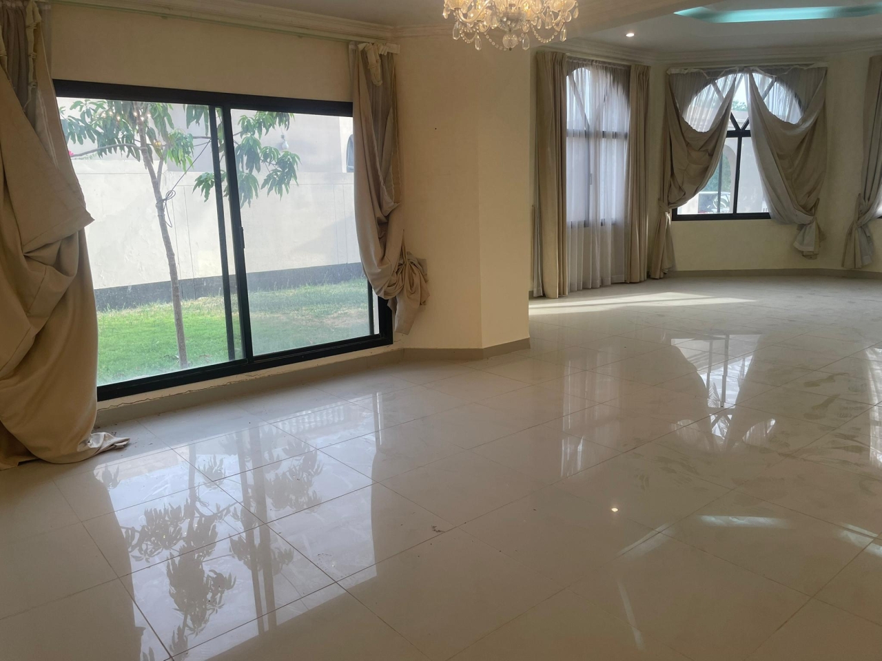 property 292 image 17