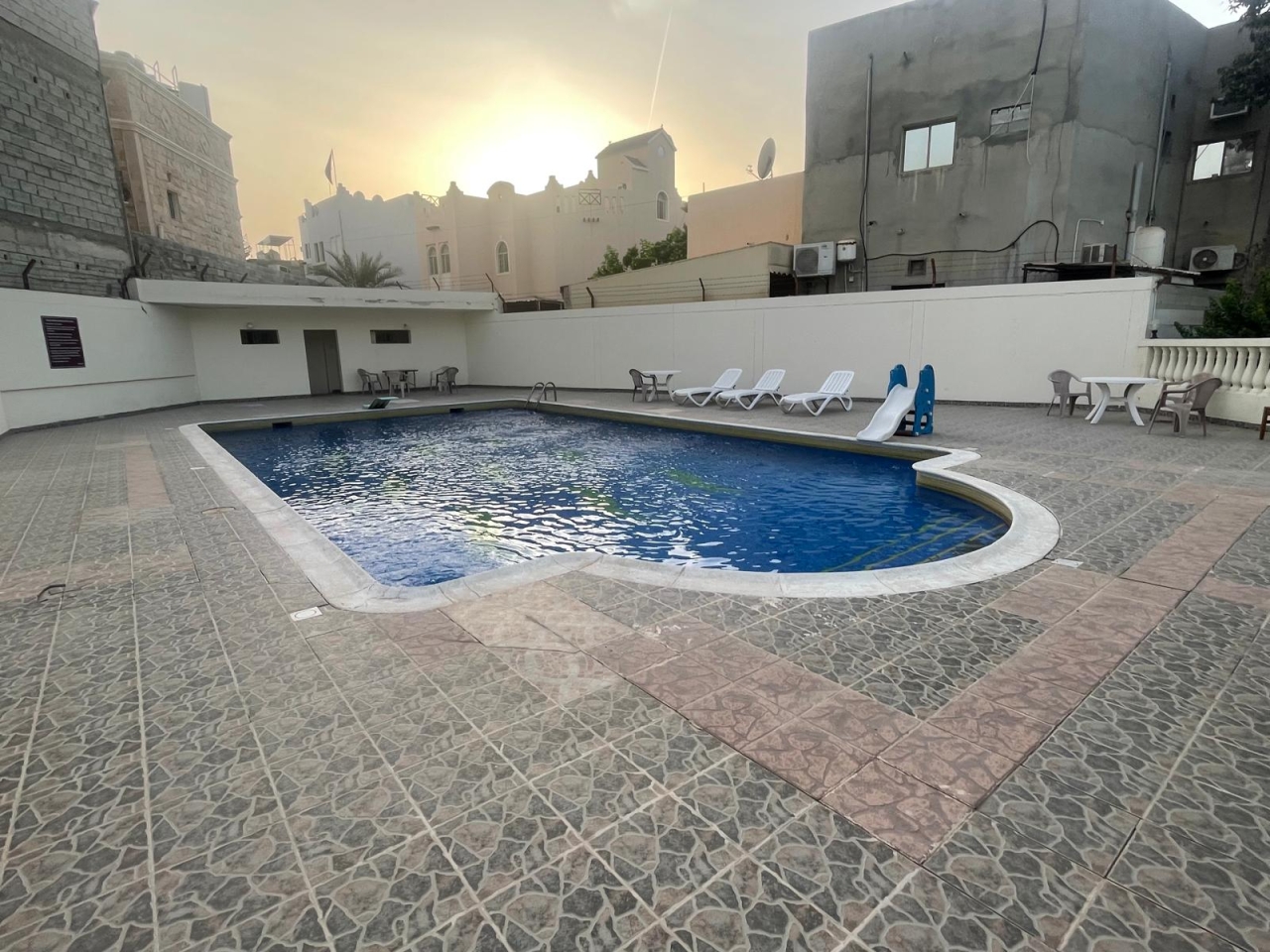 property 293 image 2