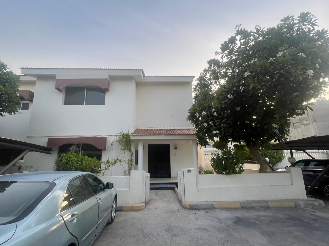 property 293 image 1