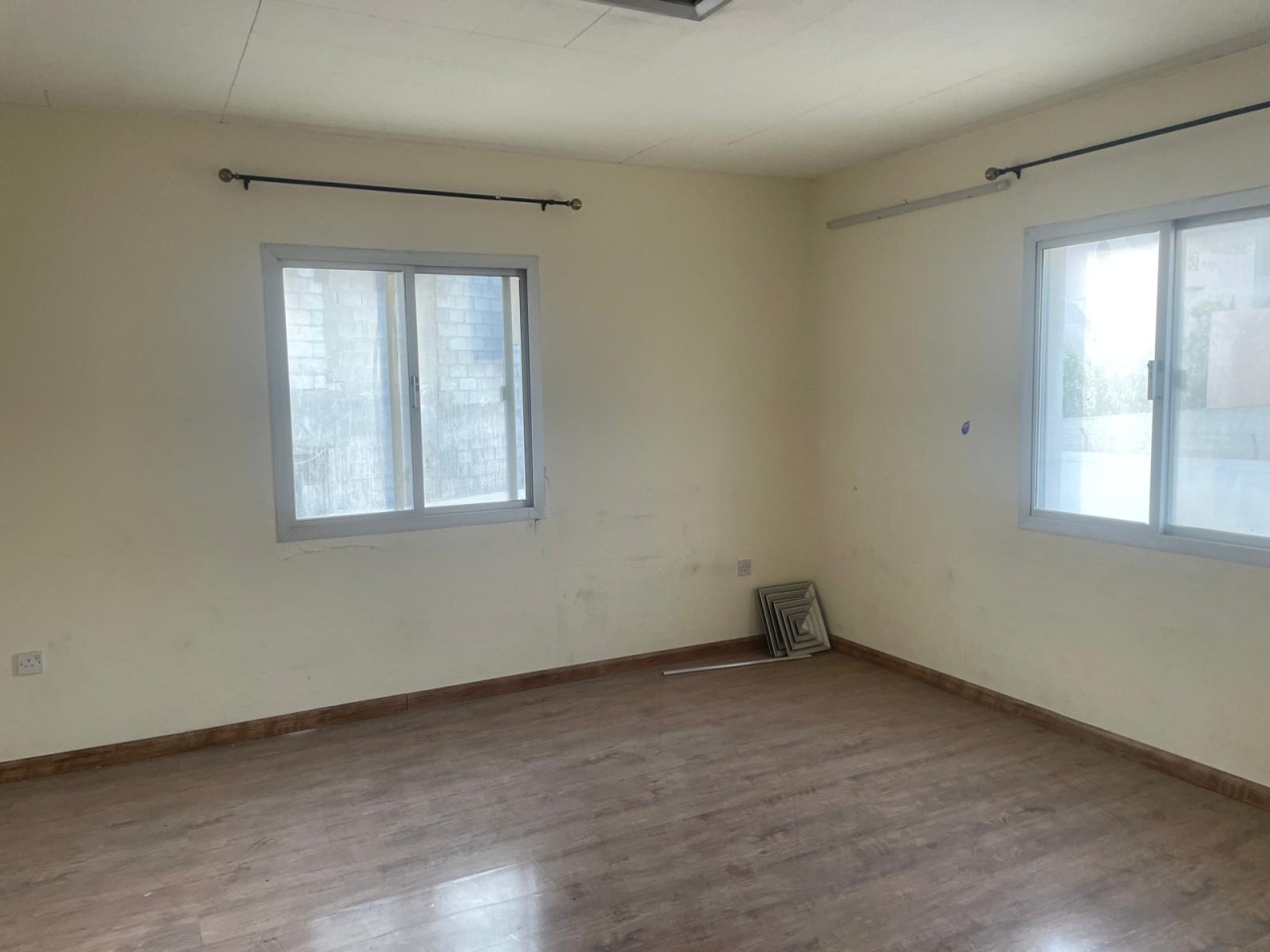 property 293 image 6