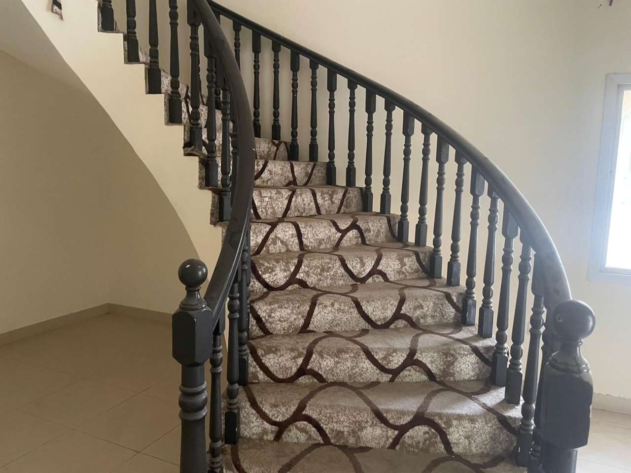 property 293 image 9