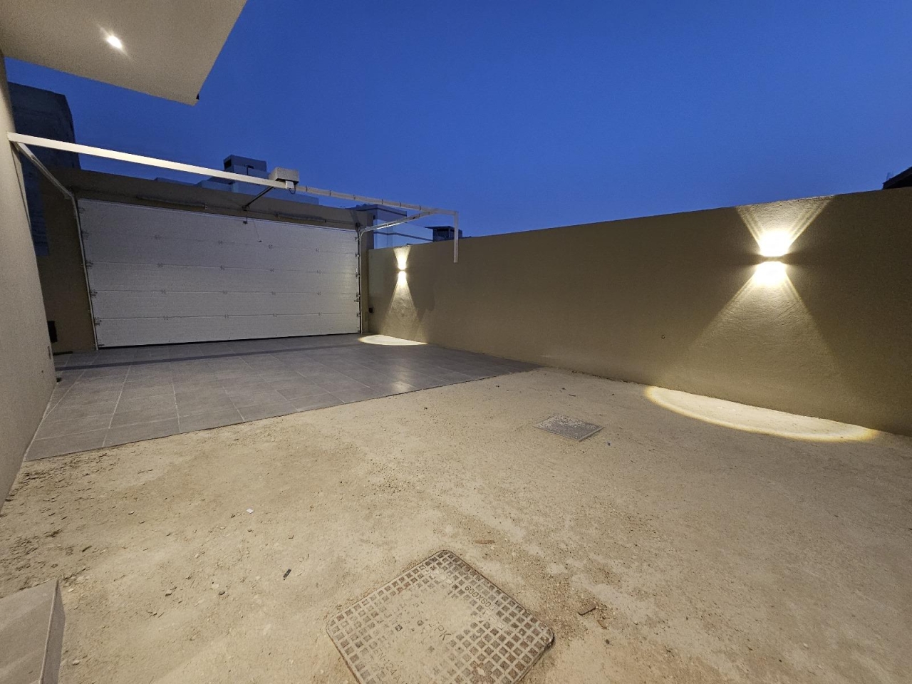 property 295 image 10